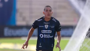 Con 15 años, Kendry Páez debutó con Independiente del Valle en la LigaPro.