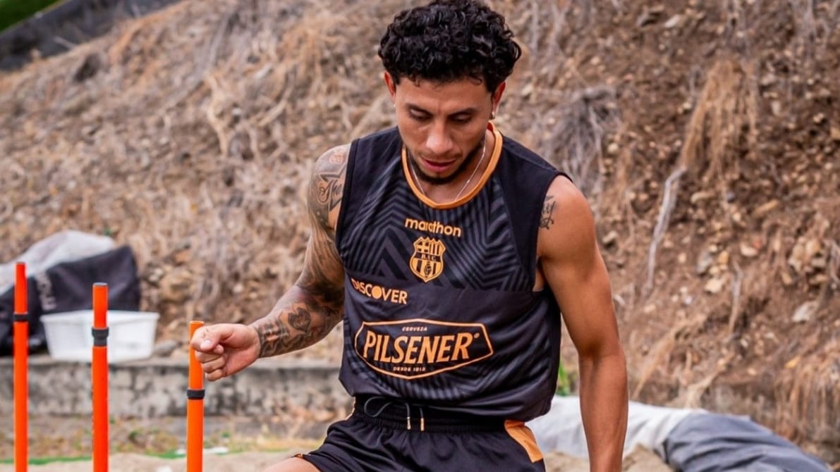 Joao Rojas ilusiona a la hinchada de Barcelona con su regreso a los entrenamientos