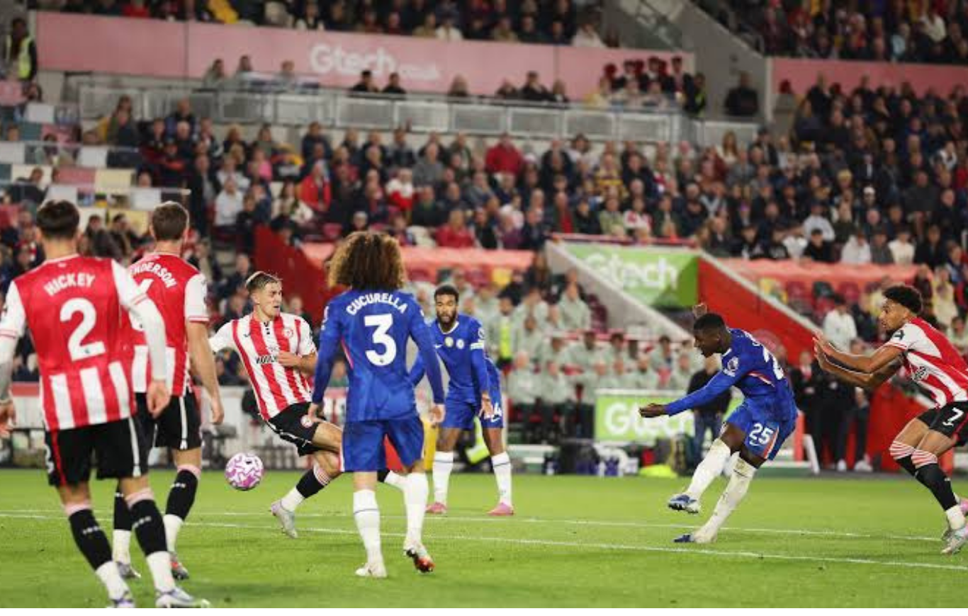 Moisés Caicedo se llevó el premio al mejor gol de septiembre con el Chelsea