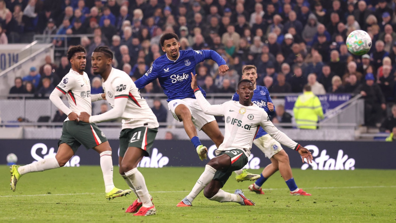 Moisés Caicedo sufre con el Chelsea un nuevo golpe en la Premier League