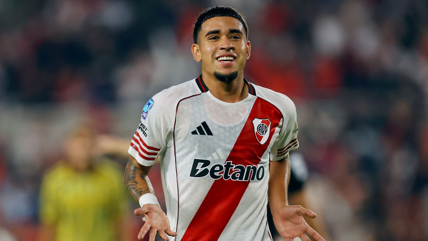 Vuelva a ver el golazo de Kendry Páez en el triunfo de River Plate ante Aldosivi