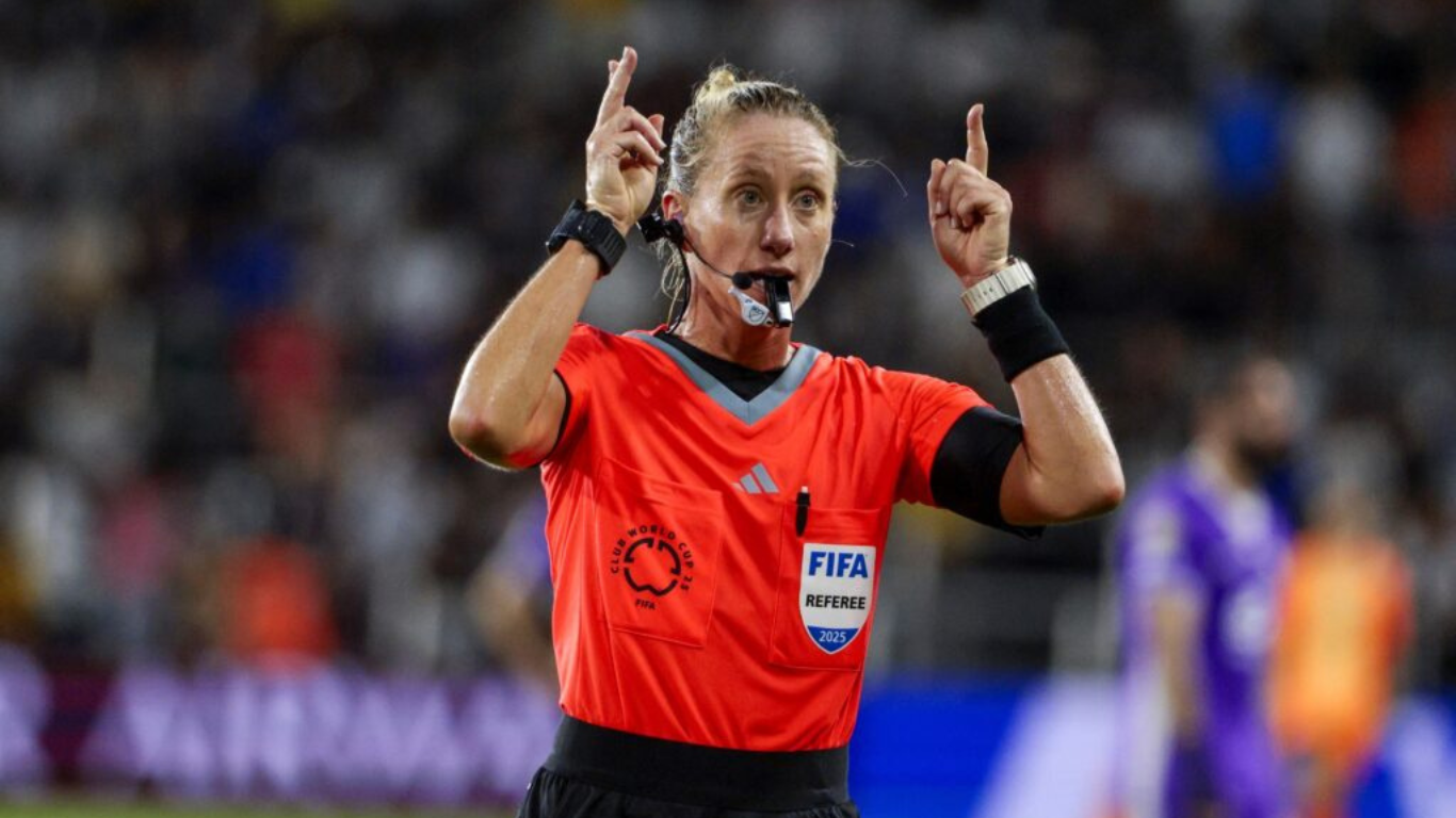 Tori Penso pitará el encuentro entre Ecuador vs Alemania: esta es la trayectoria de la referí norteamericana