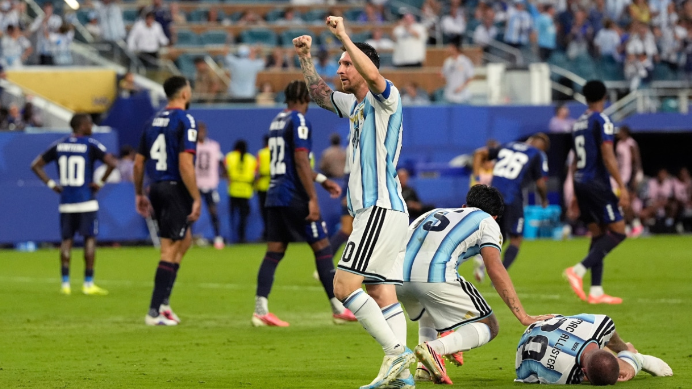 Argentina se impuso con sufrimiento a Cabo Verde y clasificó a los octavos de final del Mundial