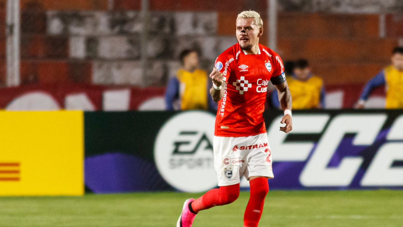 Carlos Garcés marcó doblete en triunfo del Cienciano ante Lanús en la Copa Sudamericana