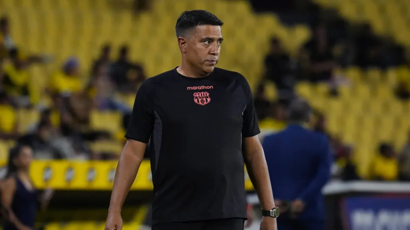 ¿César Farías dejó Barcelona?: Esto es lo que se sabe sobre su supuesta salida
