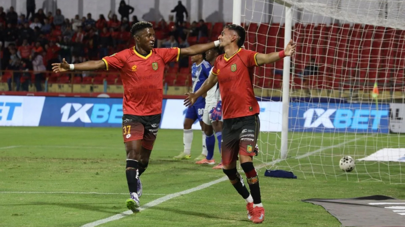 Deportivo Cuenca derrota a Emelec en el marco de la fecha 22 de la LigaPro
