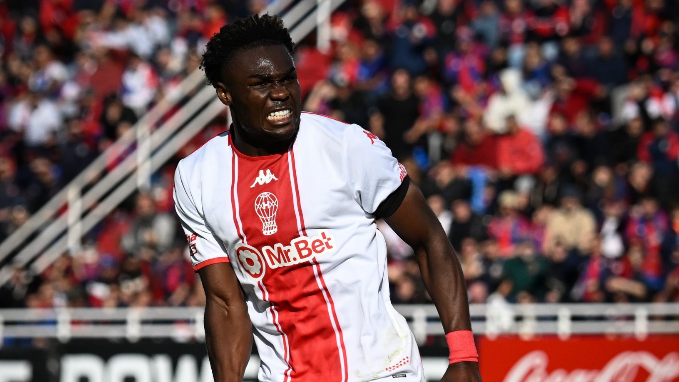 Jordy Caicedo sigue encendido: fue la figura de Huracán tras marcar doblete ante San Lorenzo